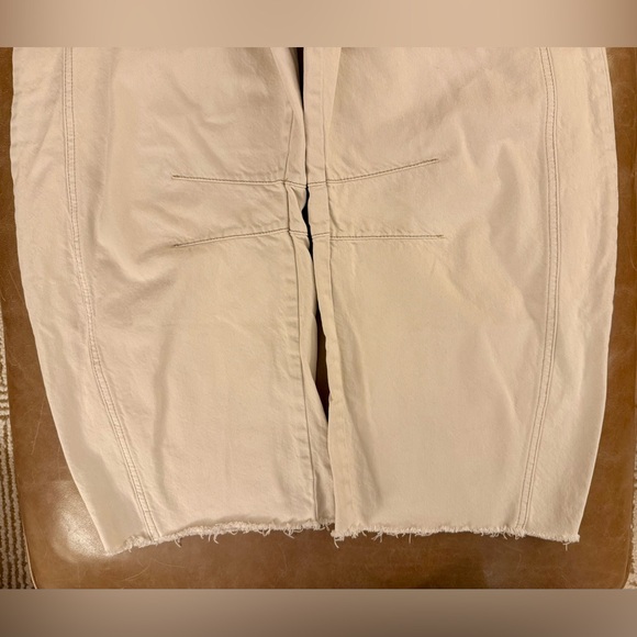 Free People / We the Free Beige Cropped Barrel Jeans, raw edge size 27 - Picture 3 of 4